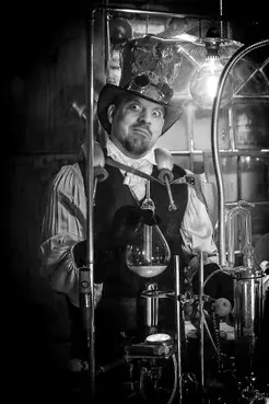 History Deluxe Steampunk Labor-14.jpg